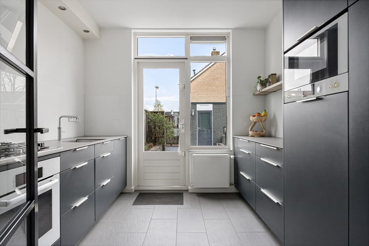 Photo 3 of Beethovenstraat 129