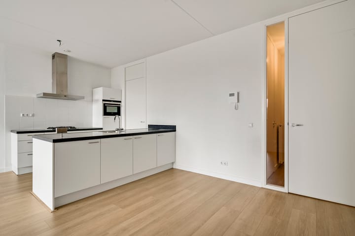 Appartement te koop: Achter de Cattentoren 11, Roermond