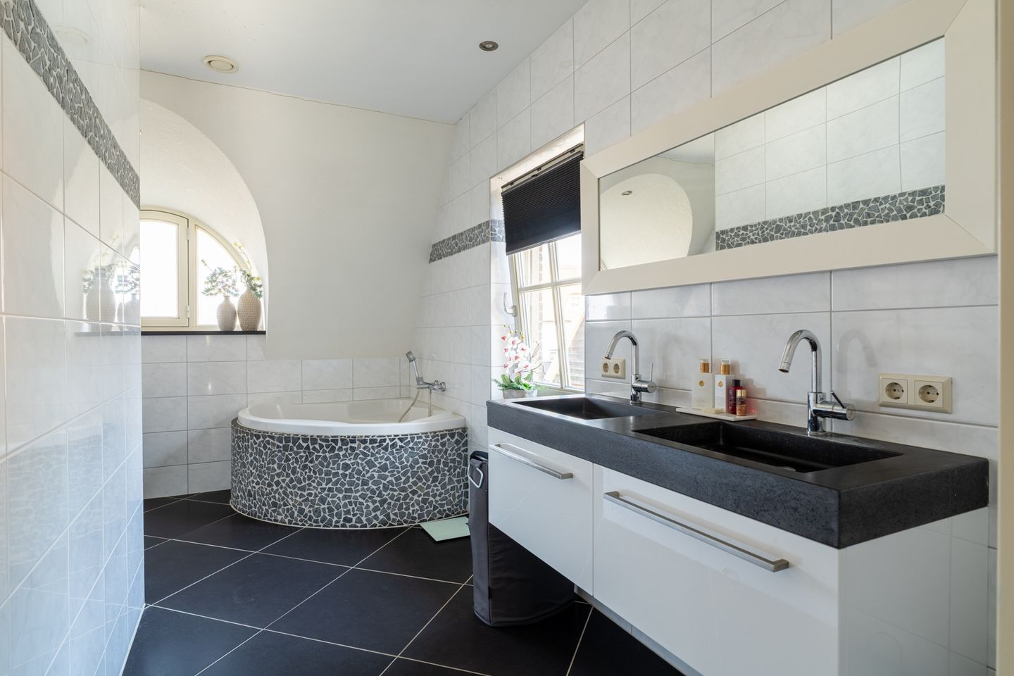 Foto 34 van Dorpsstraat 60-A