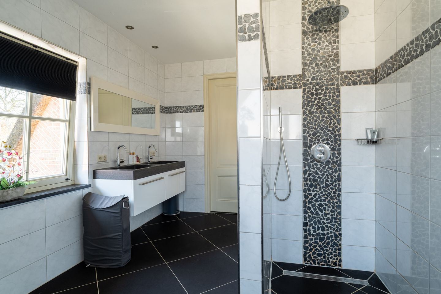 Foto 35 van Dorpsstraat 60-A