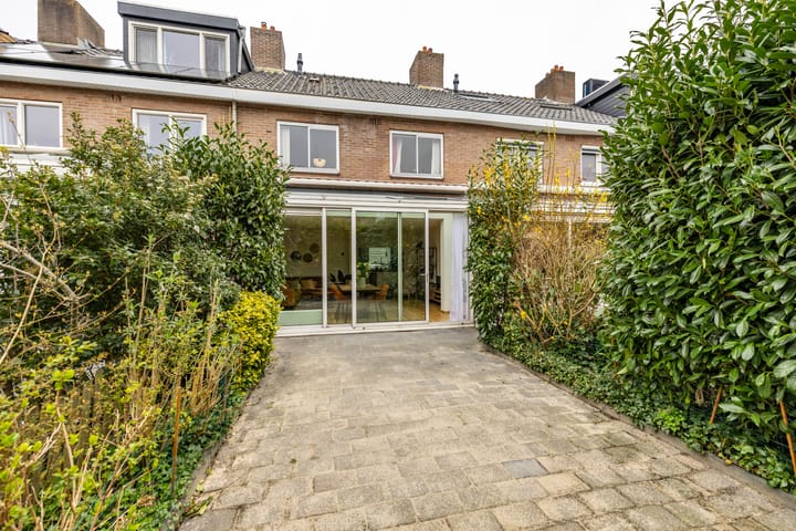 Foto 3 van Brederostraat 24