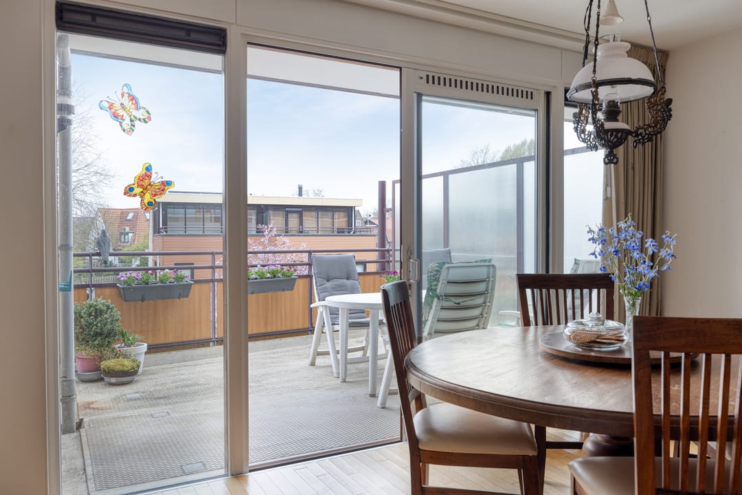 Photo 13 of Zeshoven 39