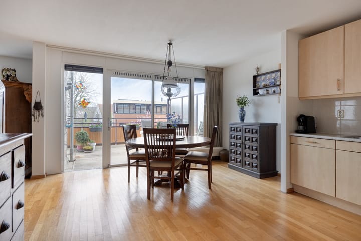 Photo 4 of Zeshoven 39