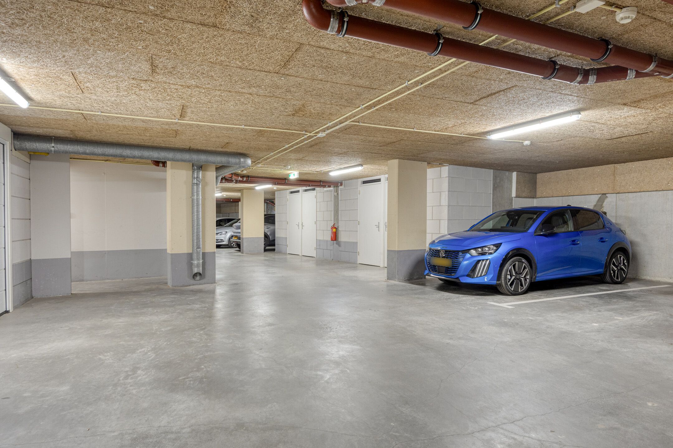 Photo 30 of Zeshoven 39