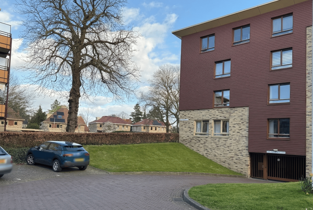 Photo 32 of Zeshoven 39