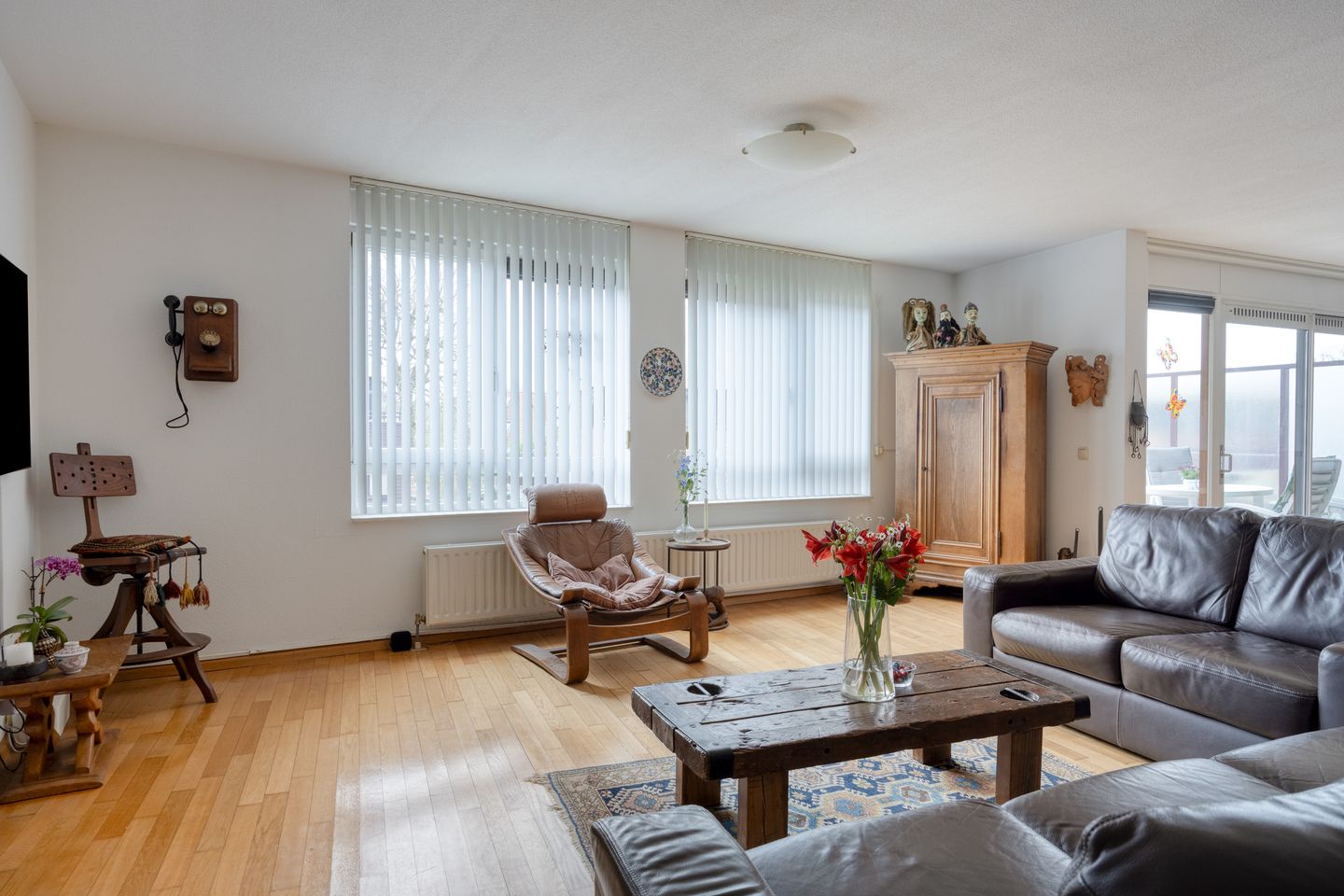 Photo 5 of Zeshoven 39