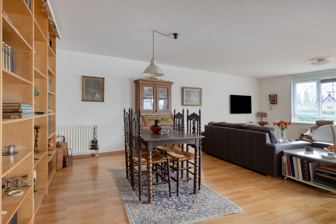 Photo 8 of Zeshoven 39