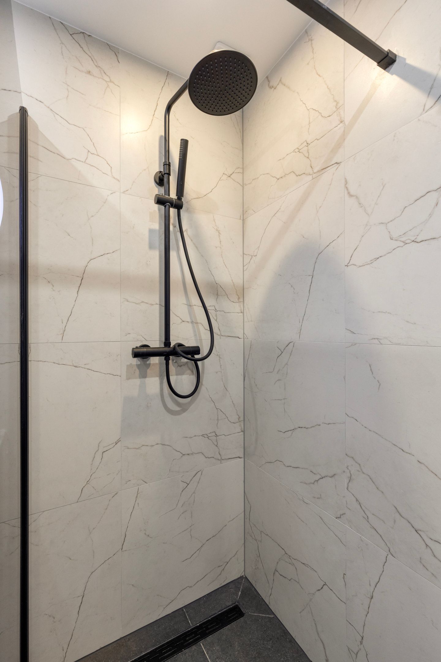 Foto 19 van Heemskerkstraat 98-B02