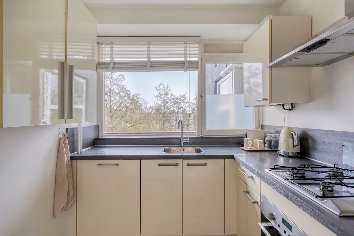 Photo 10 of Toon Verheystraat 65