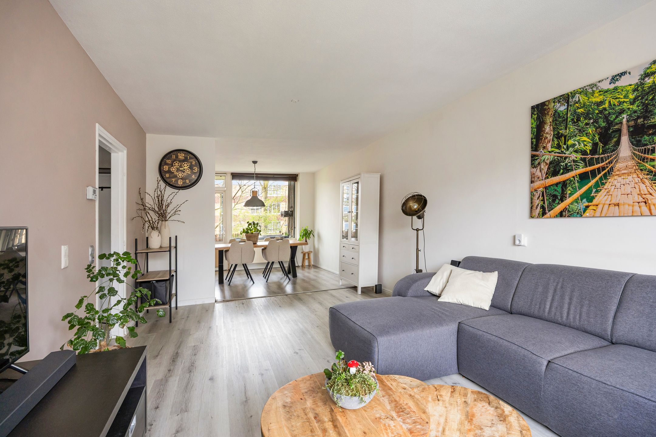 Foto 15 van Leliestraat 58