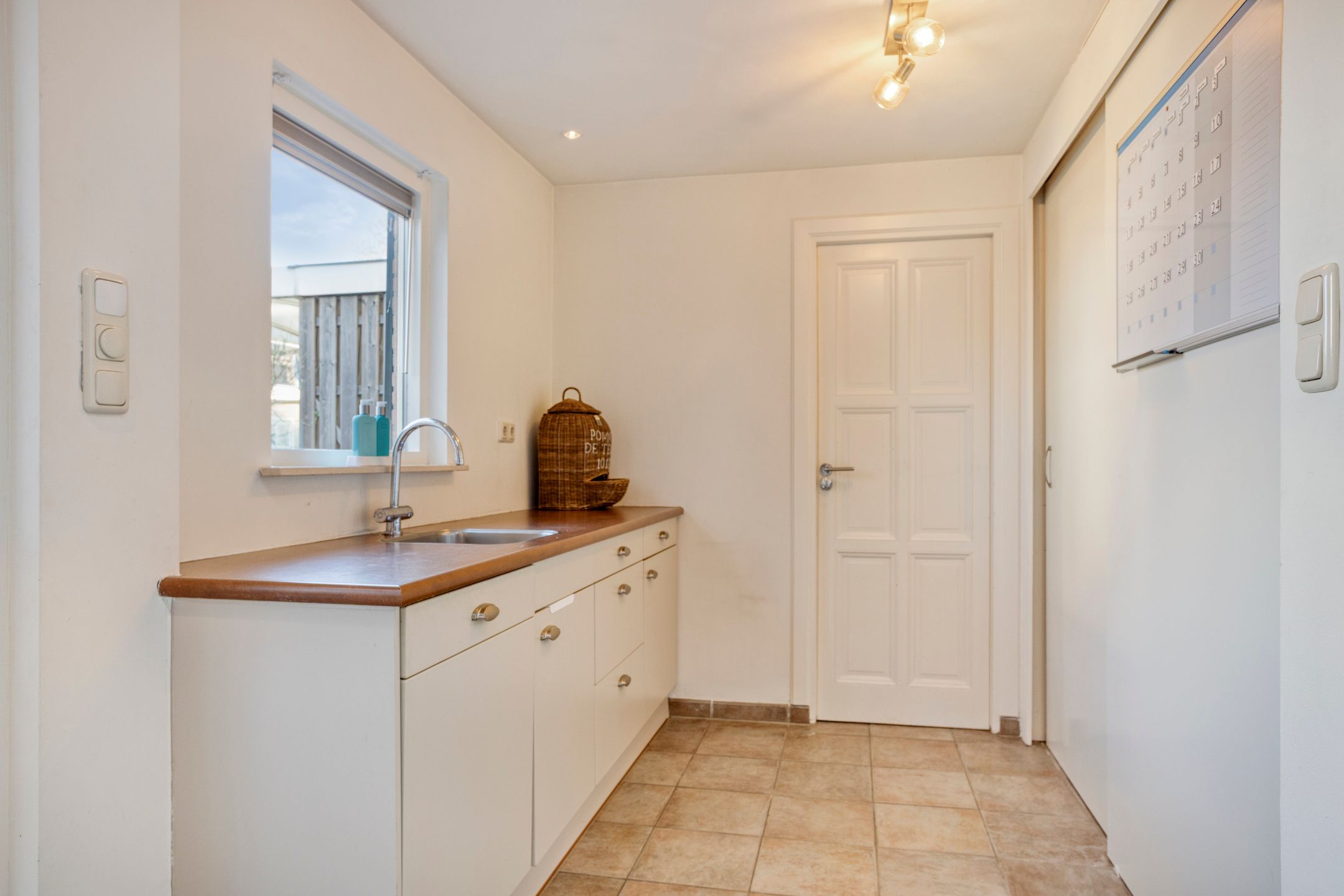 Foto 15 van van Riebeeckstraat 4