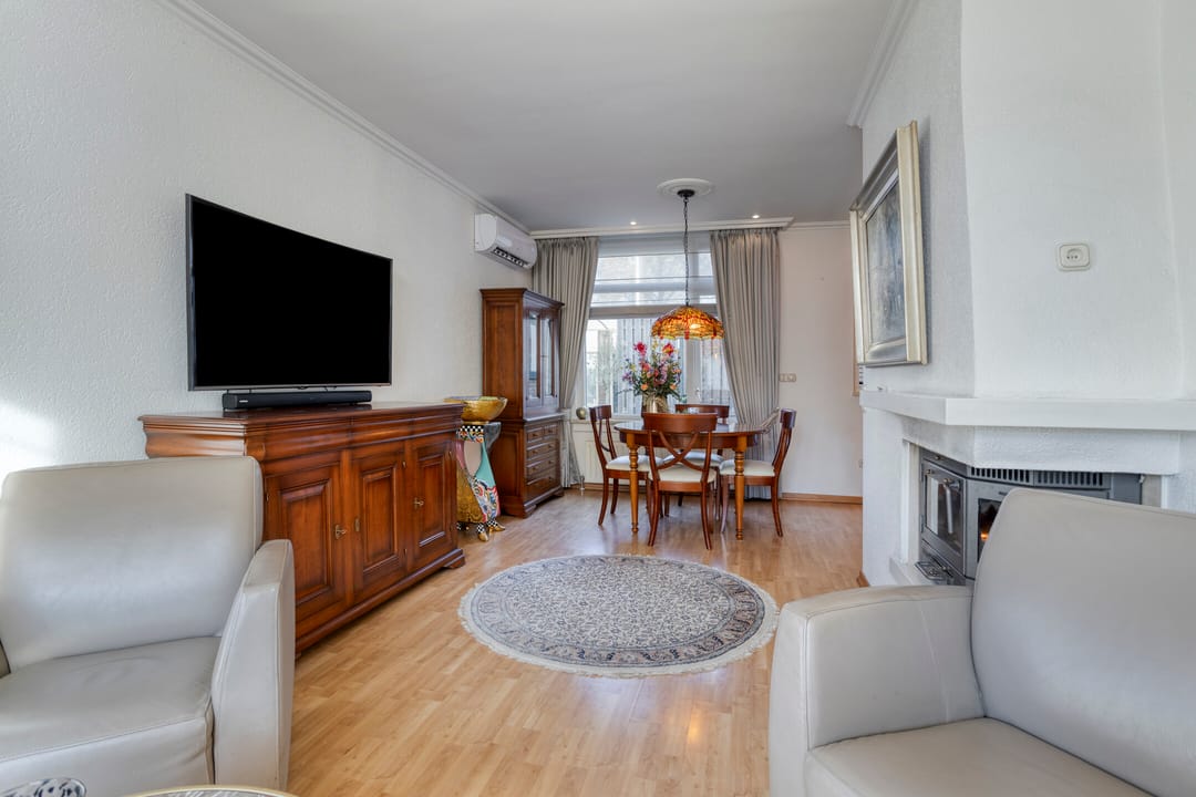 Foto 8 van van Riebeeckstraat 4