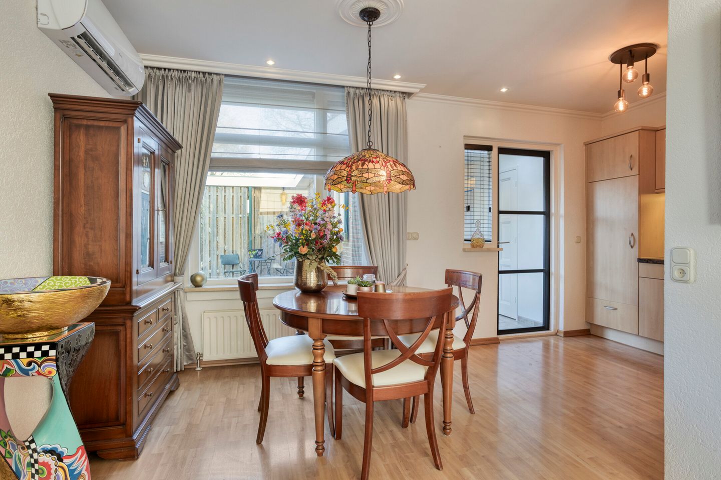 Foto 10 van van Riebeeckstraat 4