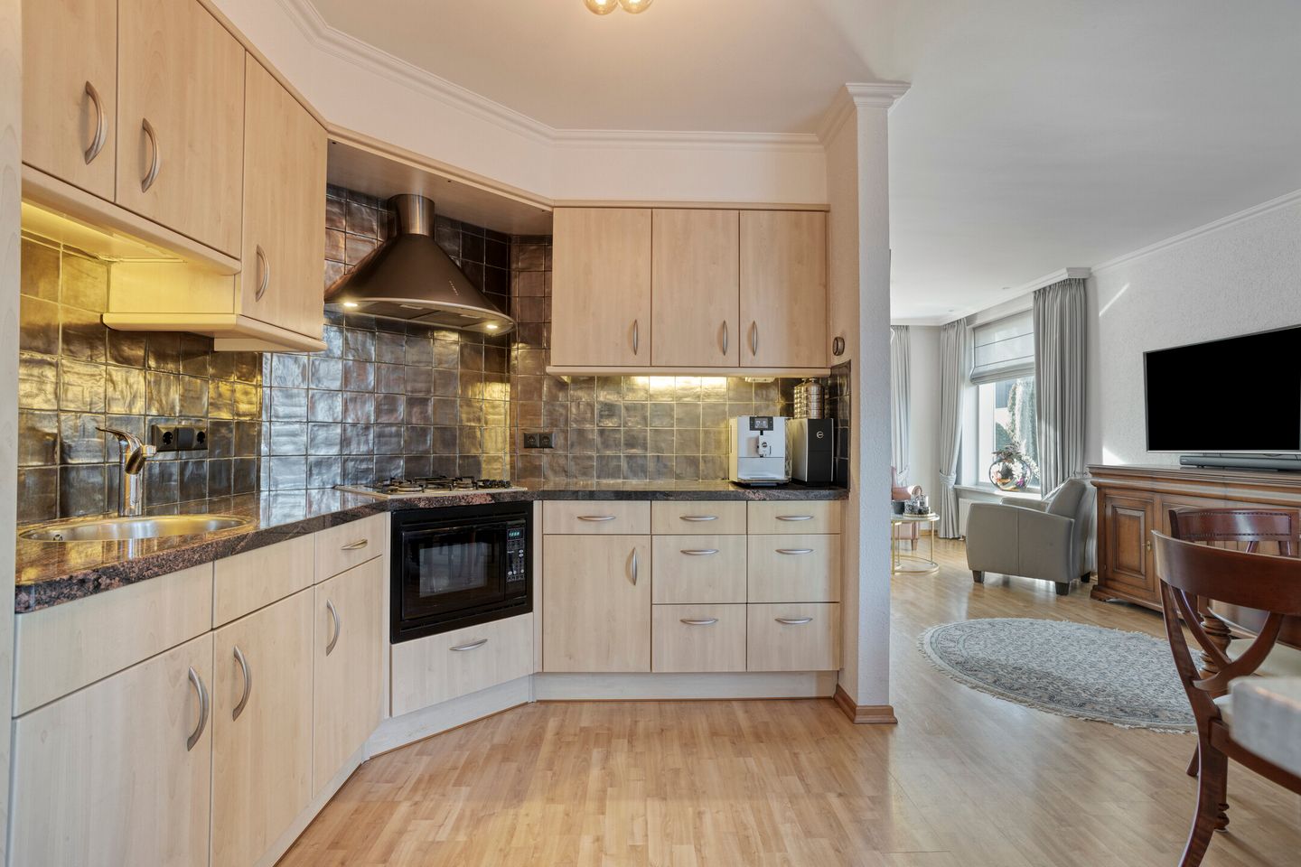 Foto 14 van van Riebeeckstraat 4