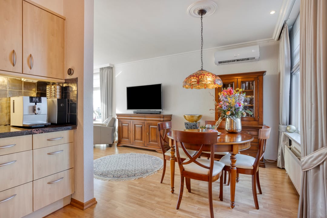 Foto 11 van van Riebeeckstraat 4