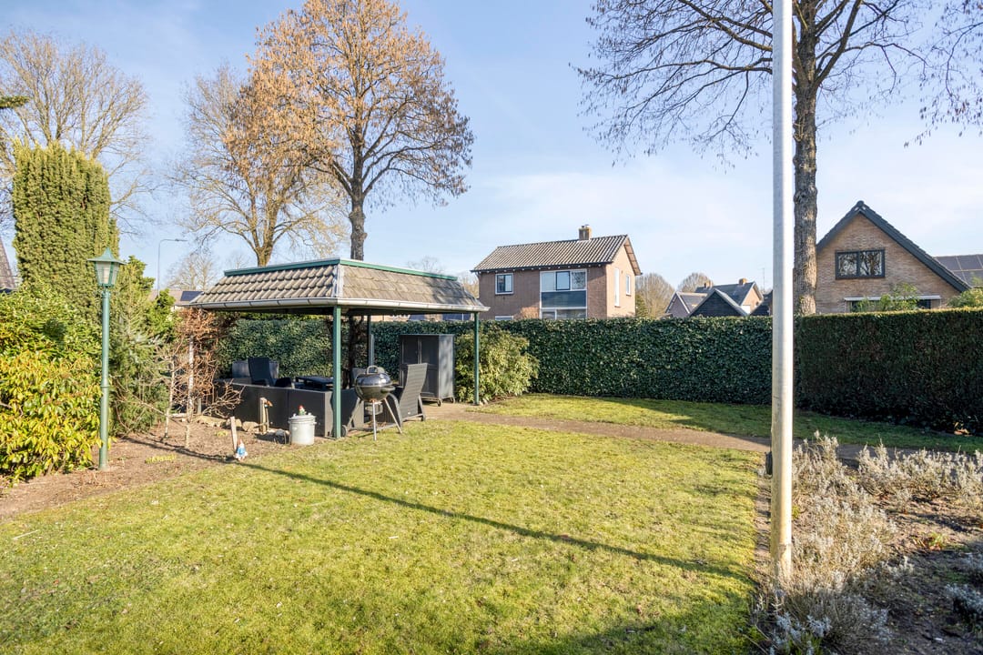 Foto 38 van van Riebeeckstraat 4