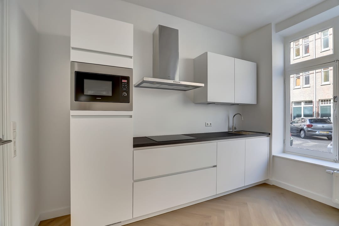 Photo 7 of Cornelis Trooststraat 64-H