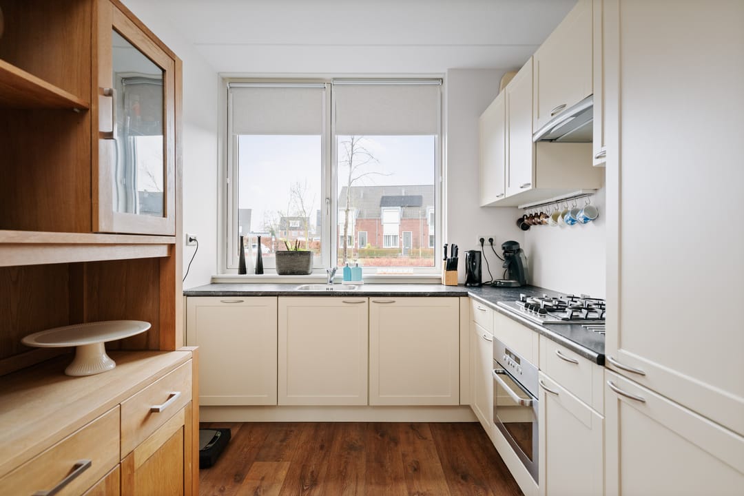 Photo 7 of Prinses Catharina-Amaliastraat 11