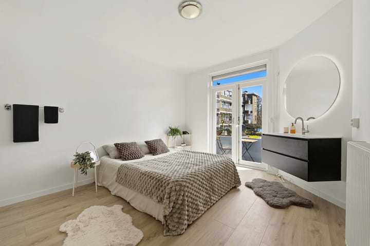 Photo 4 of Wognumstraat 8