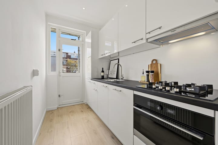 Photo 3 of Wognumstraat 8