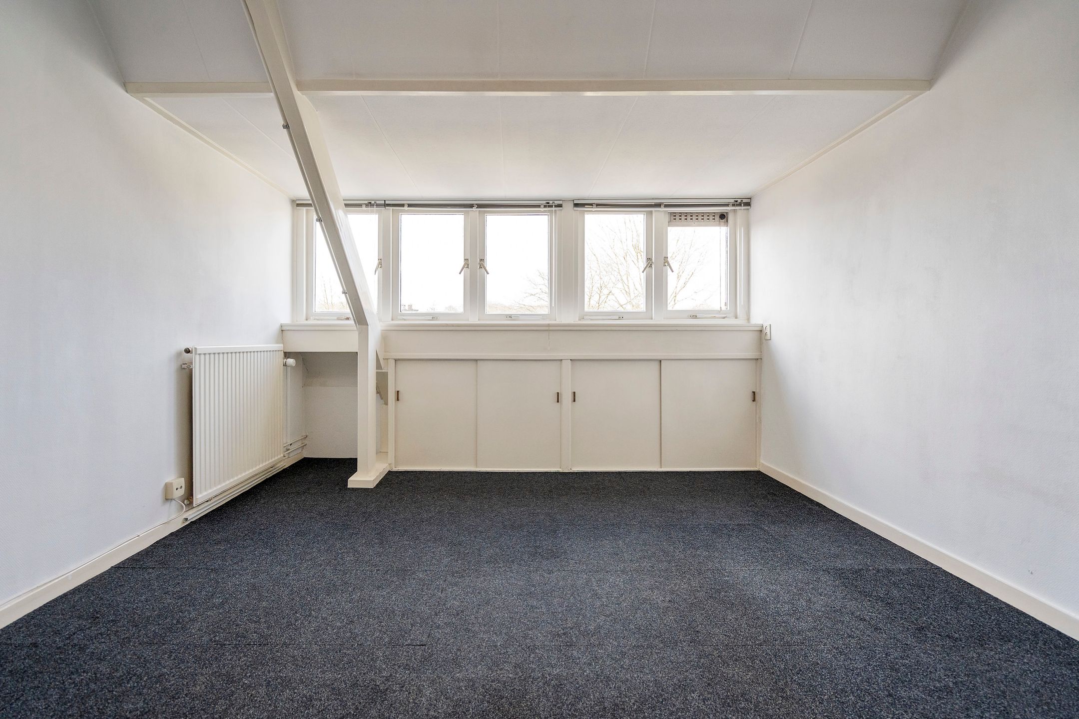 Photo 42 of Bloemendaalsestraatweg 77