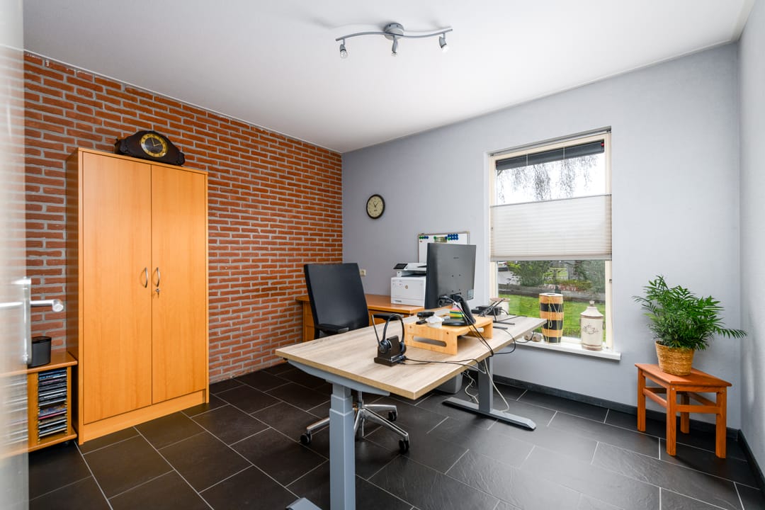 Photo 16 of Oltholtstraat 12