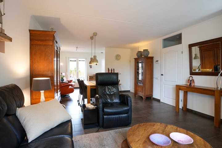 Photo 2 of De Bath 38