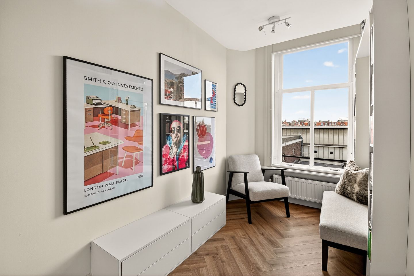 Bright Apartment with Open Water Views in Amsterdam Centre — 19