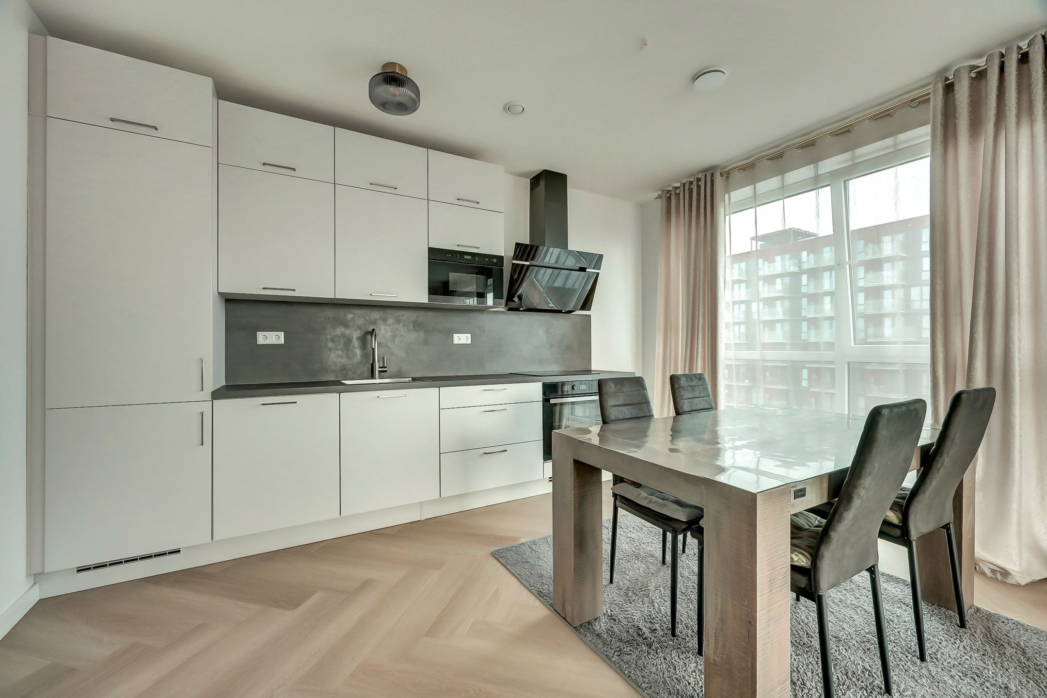 Photo 3 of Waldorpstraat 1622