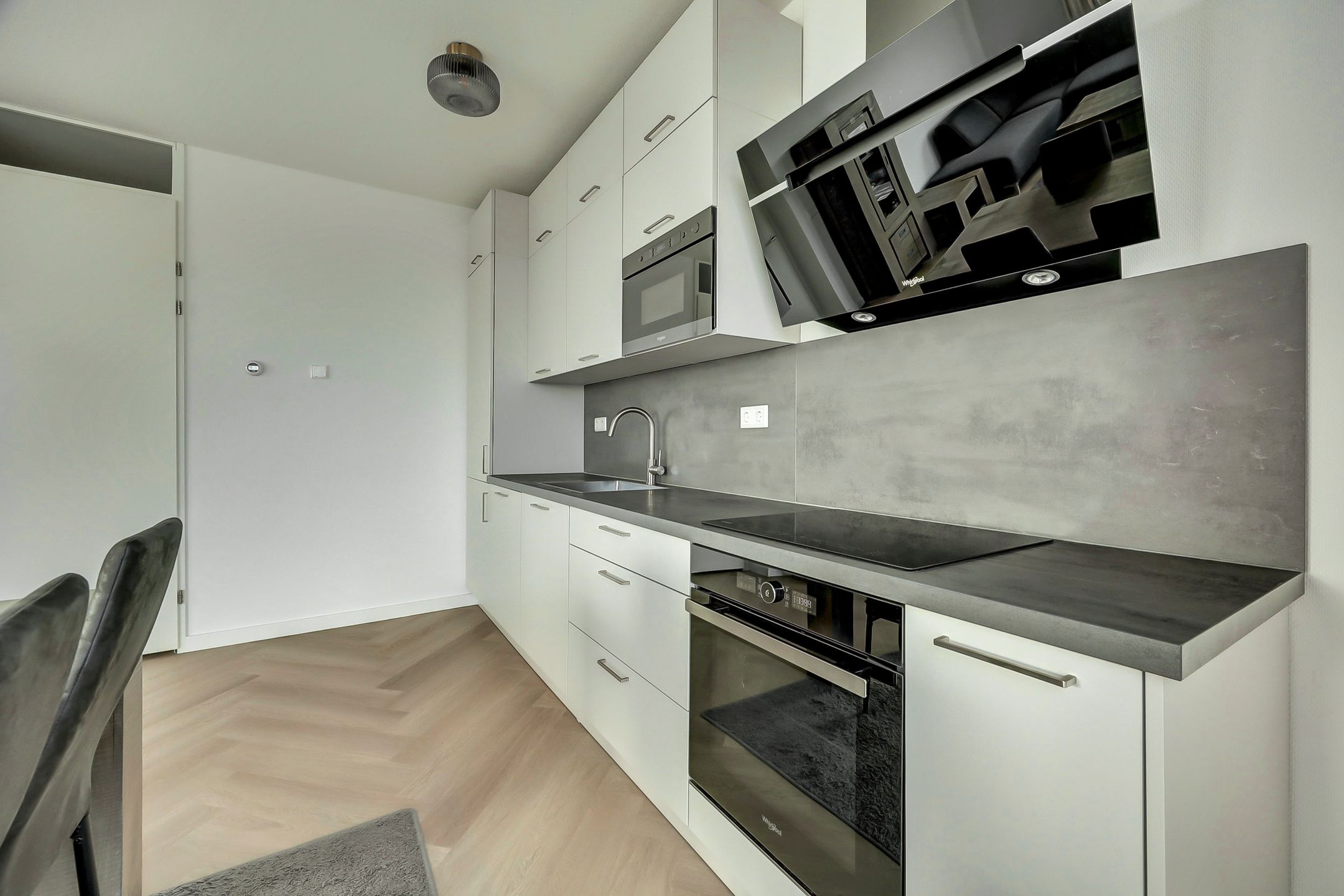 Photo 21 of Waldorpstraat 1622