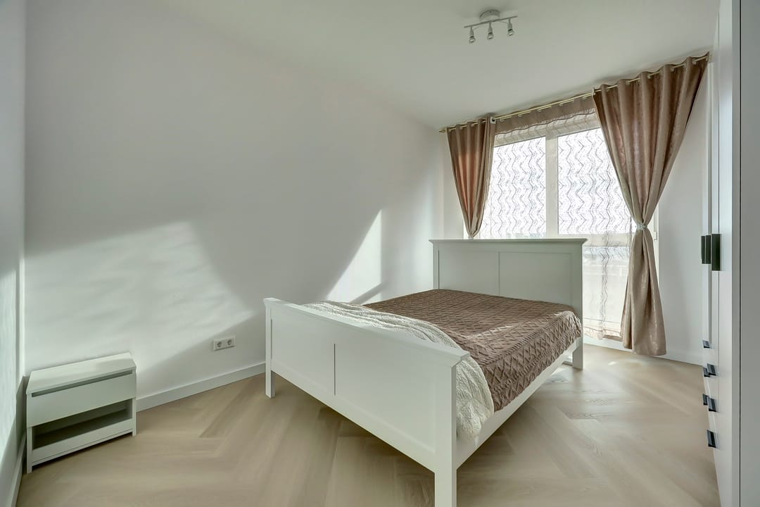 Photo 22 of Waldorpstraat 1622