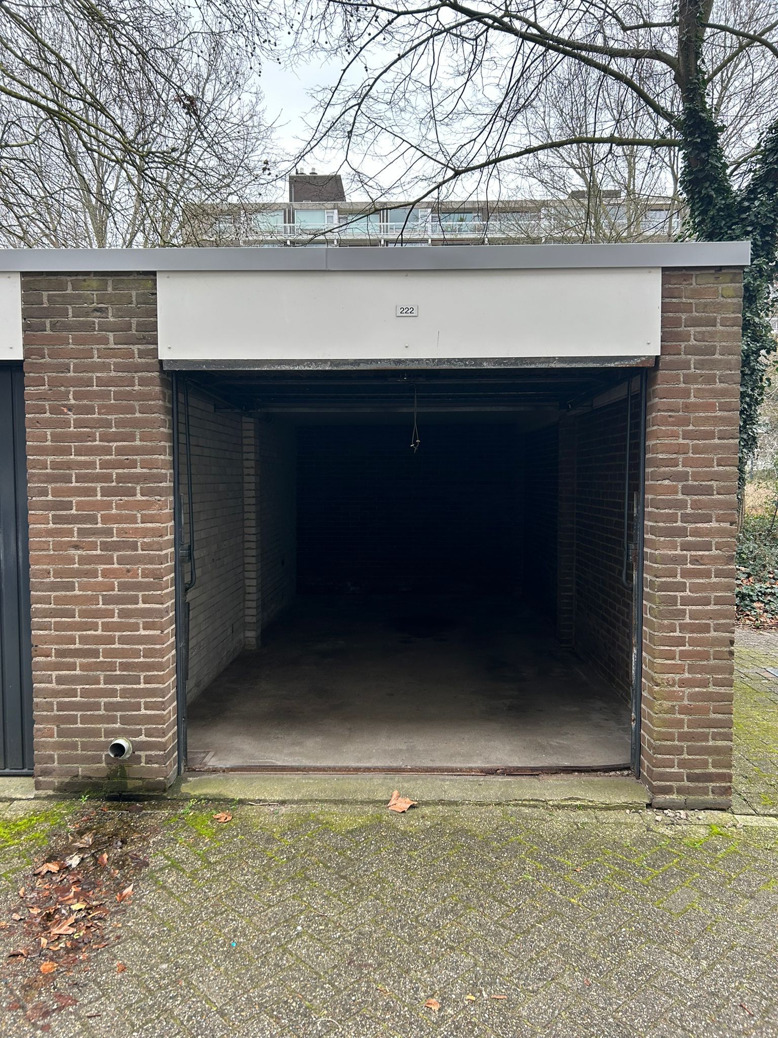 Laan van Parijs  false