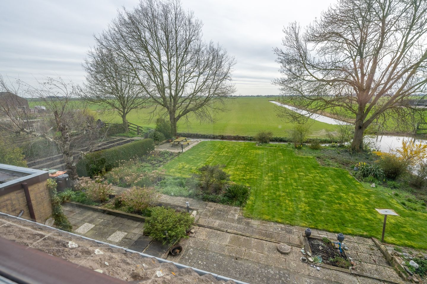 Photo 59 of Grosthuizen 83-A