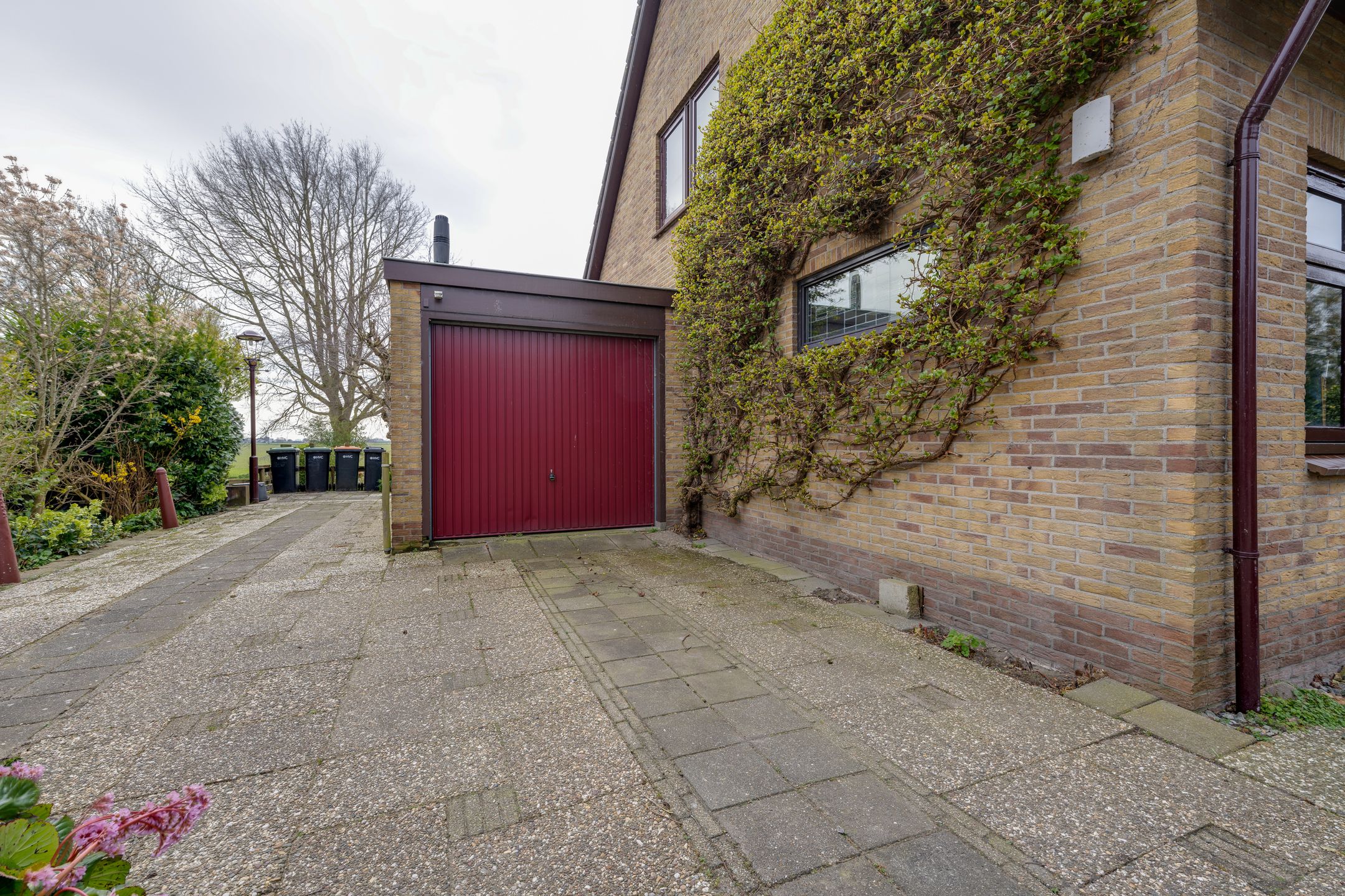 Photo 60 of Grosthuizen 83-A