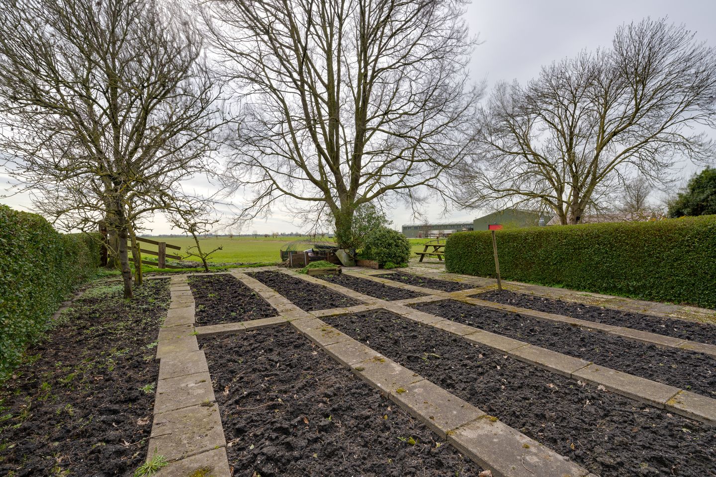 Photo 34 of Grosthuizen 83-A