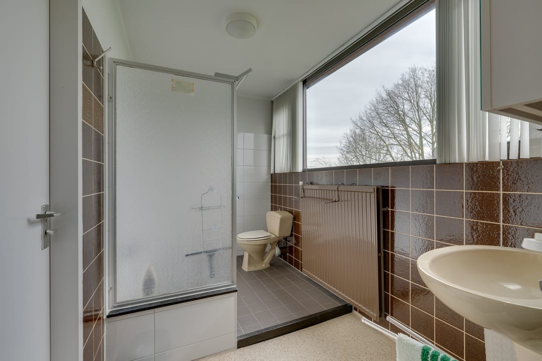 Photo 56 of Grosthuizen 83-A