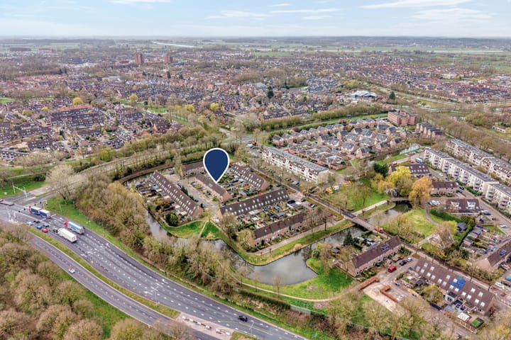 Photo 3 of Stickerbelt 6