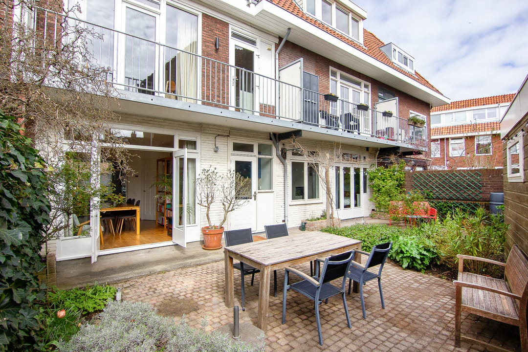 Charming ground floor apartment with south-facing garden in Haarlem's Amsterdamsebuurt — 43