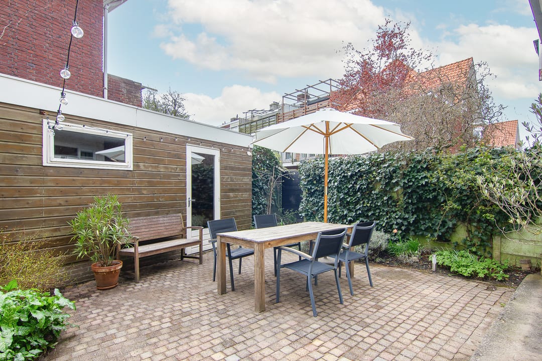 Charming ground floor apartment with south-facing garden in Haarlem's Amsterdamsebuurt — 41