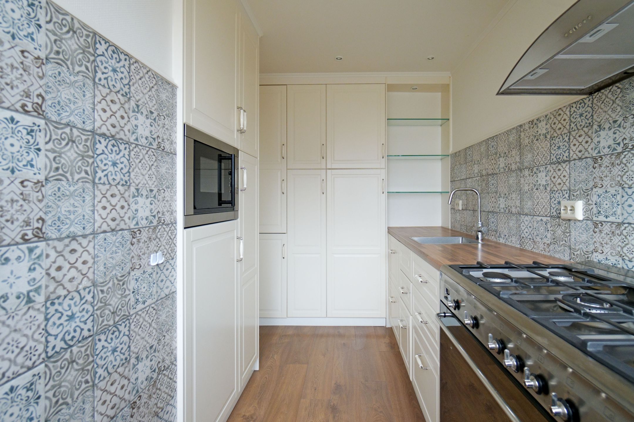 Foto 15 van van Tuyll van Serooskerkenstraat 49