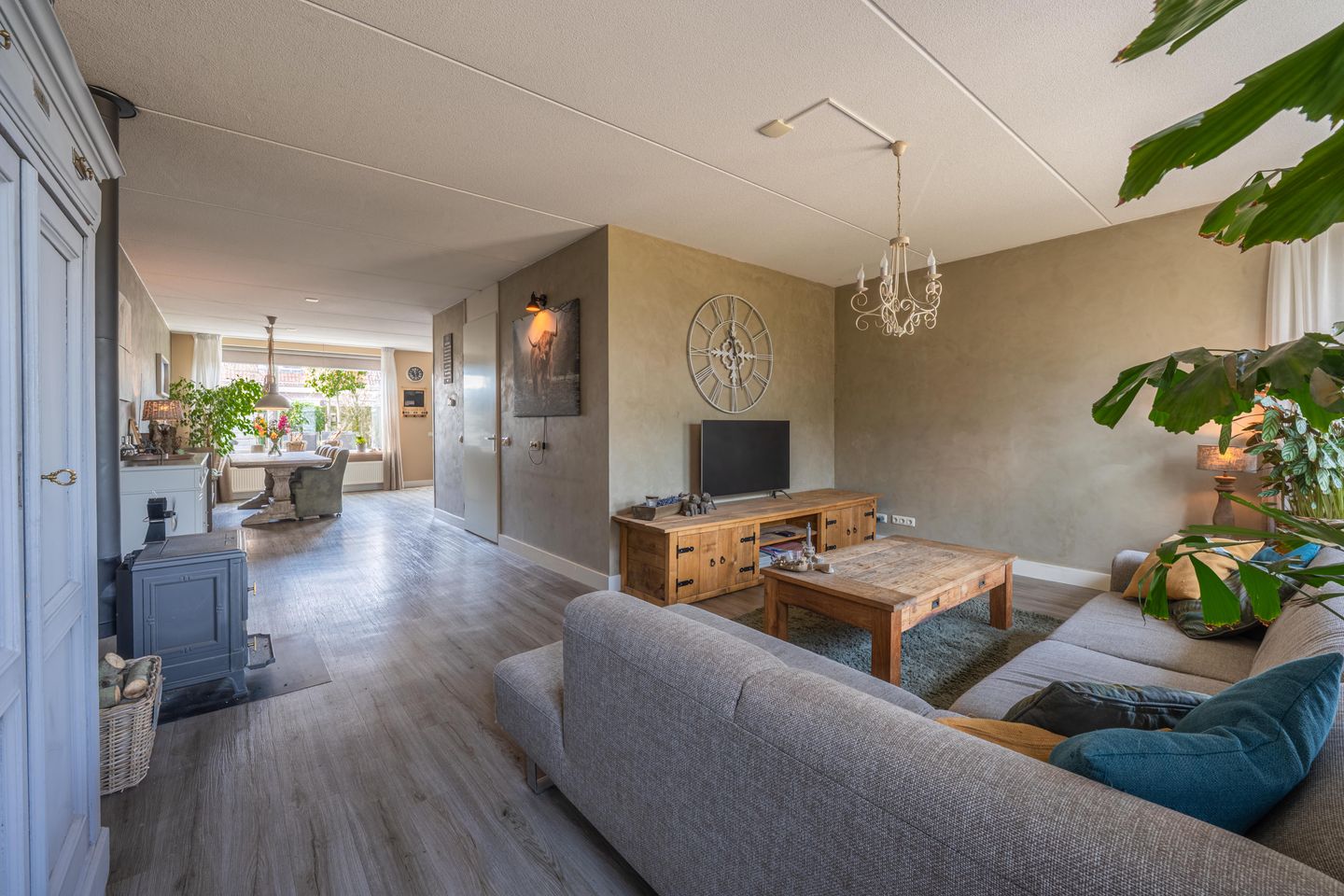 Charming Semi-Detached Home in Historic Buren with Garden and Garage — 25