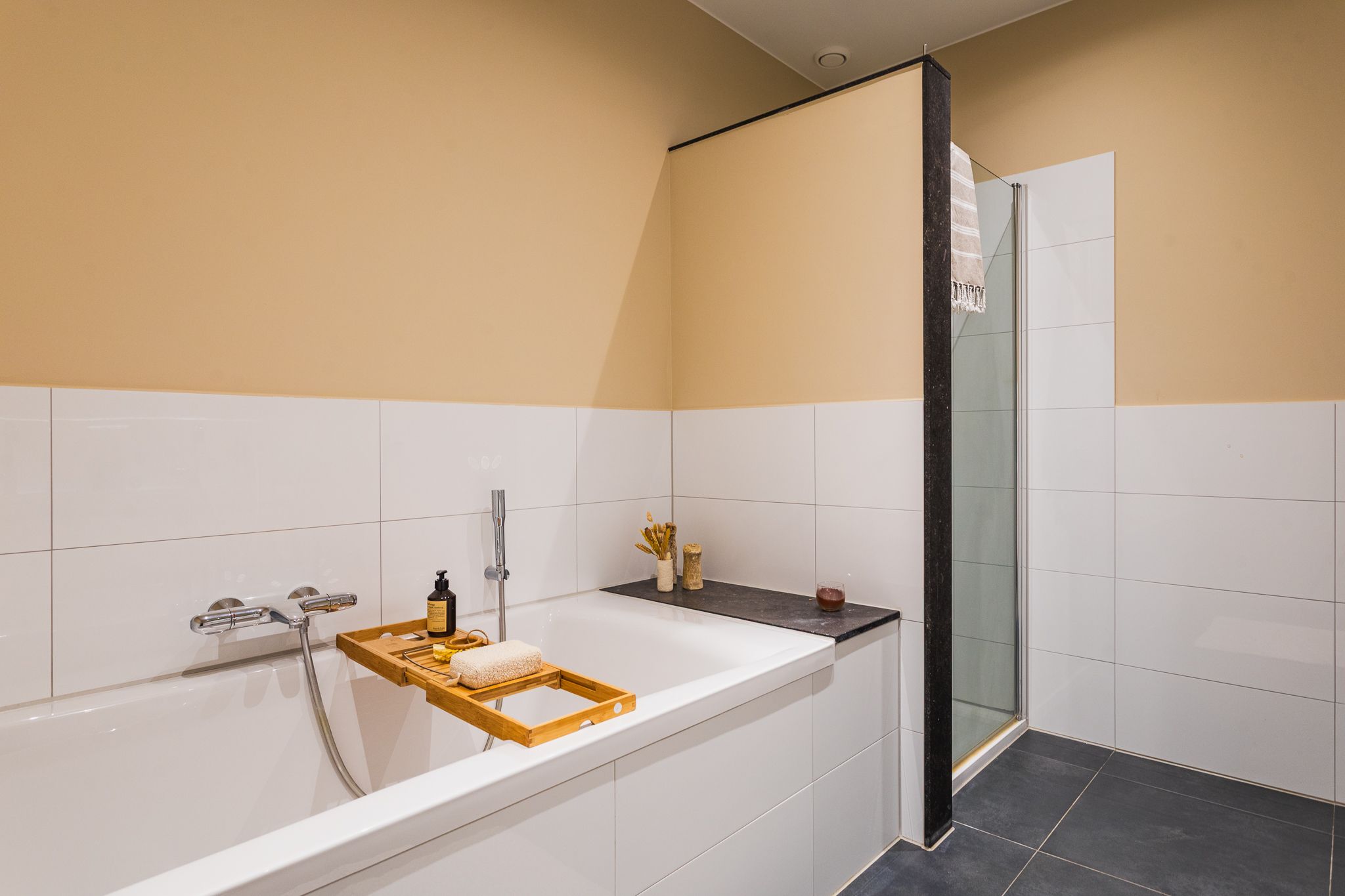 Photo 21 of Obrechtstraat 411