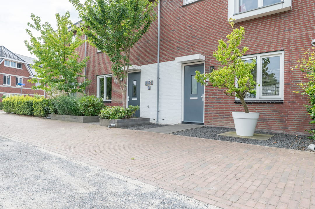 Move-in ready modern terraced home in Holzenbosch — 41