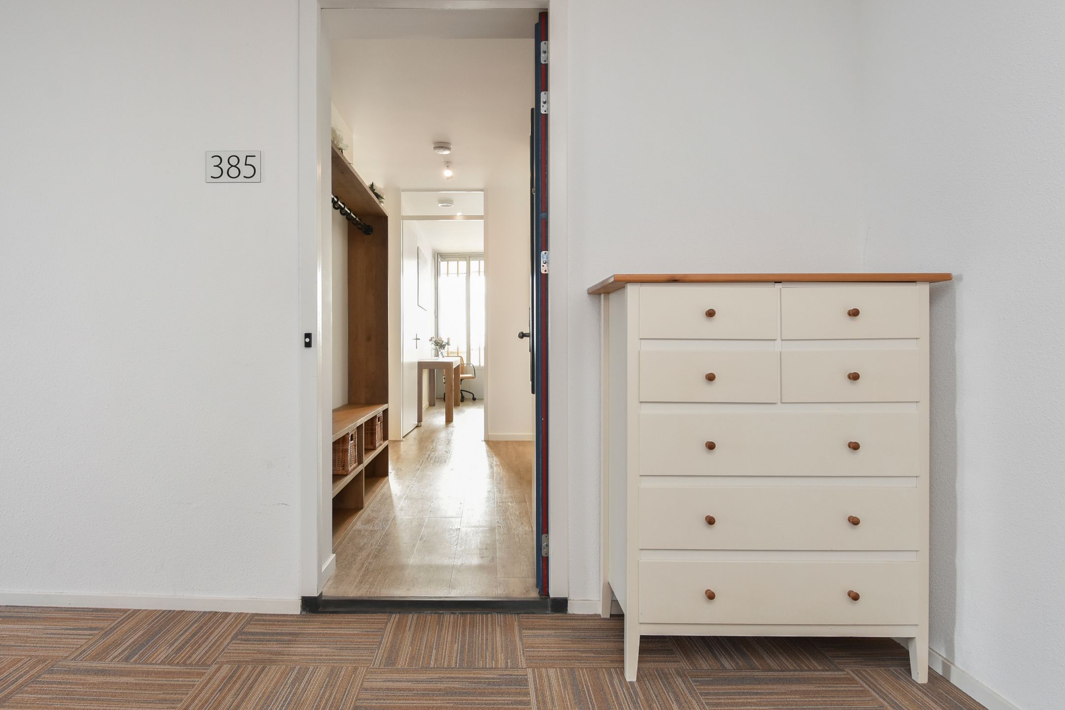 Foto 33 van Klaroenstraat 385