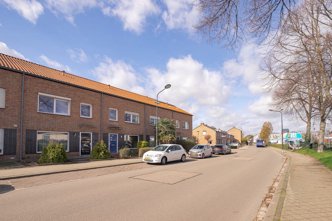 Foto 22 van Bloemenweg 152