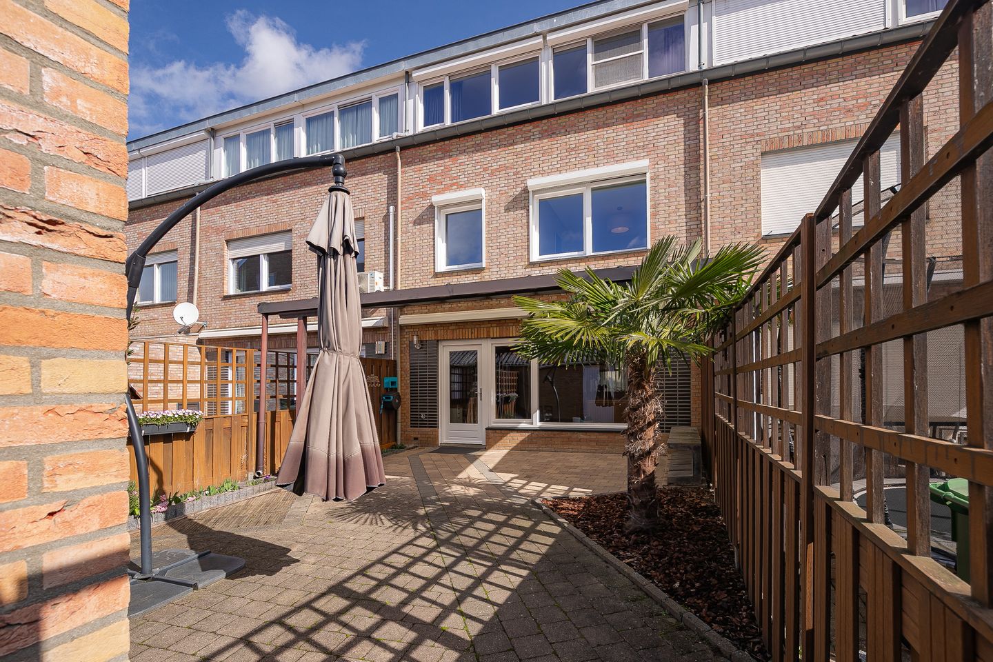 Foto 20 van Bloemenweg 152