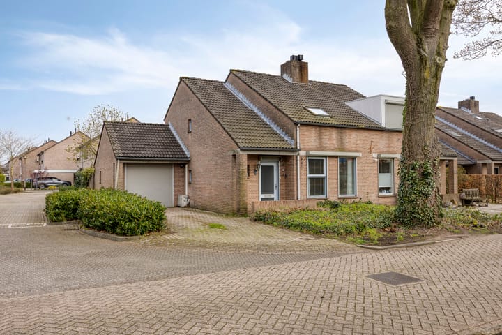 Heuvelstraat 28