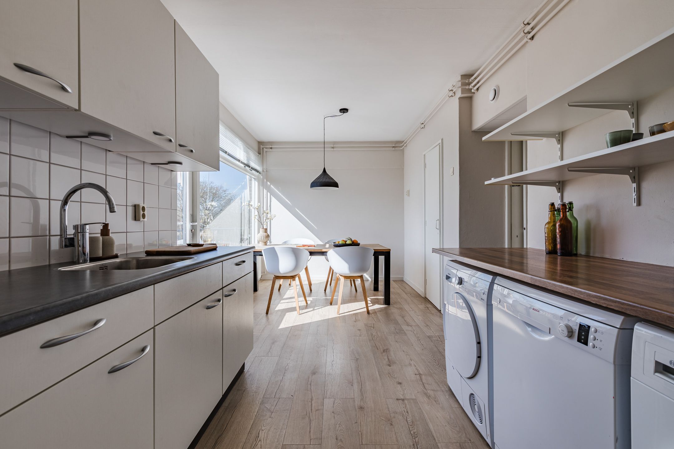 Foto 3 van Van 't Hoffstraat 1-II