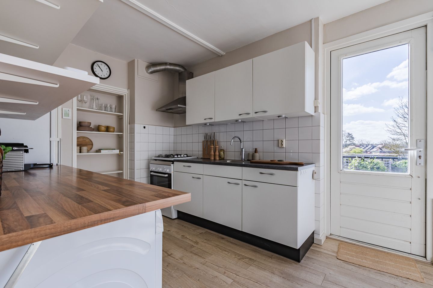 Foto 14 van Van 't Hoffstraat 1-II