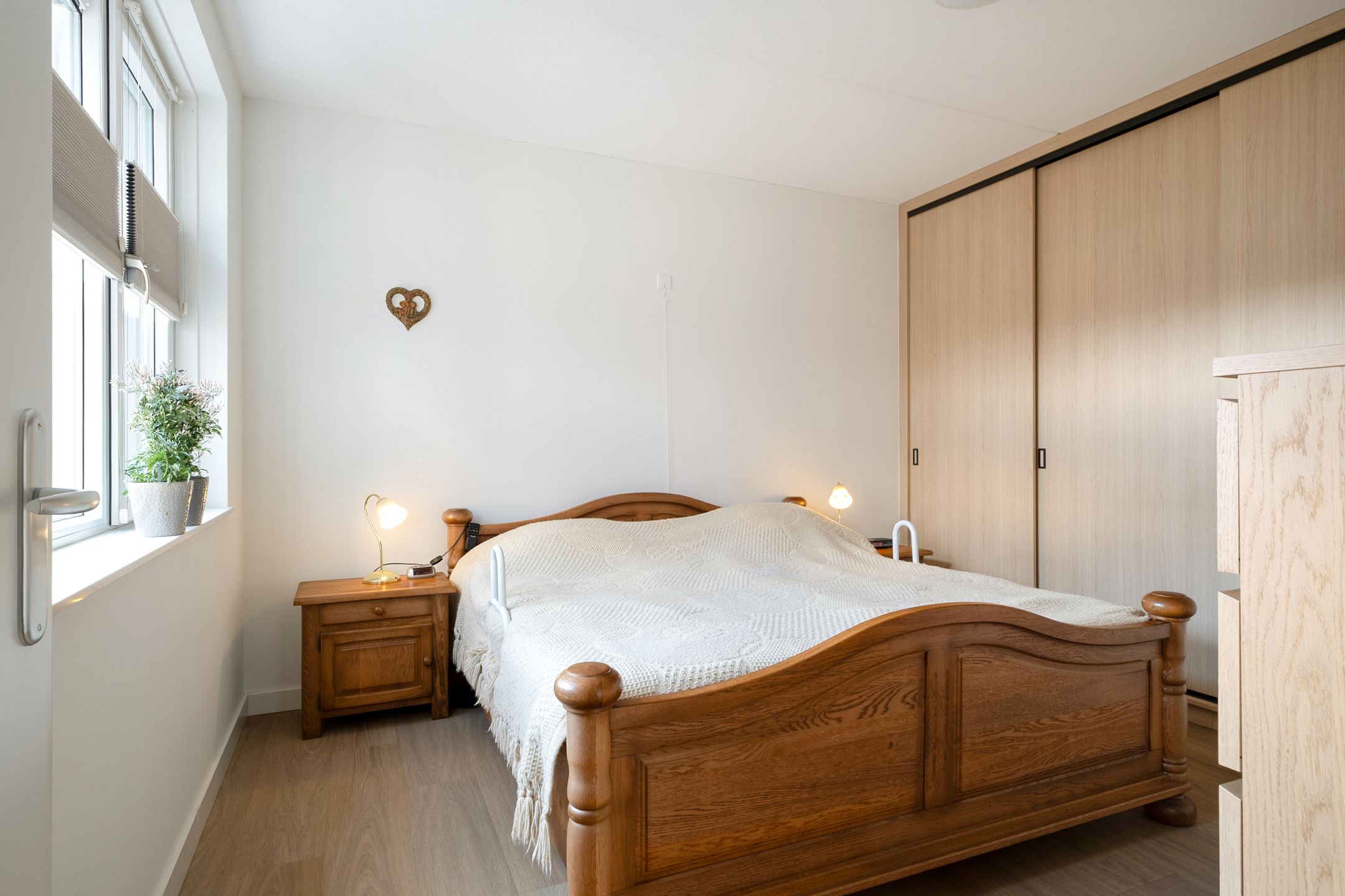 Photo 15 of Julianastraat 54